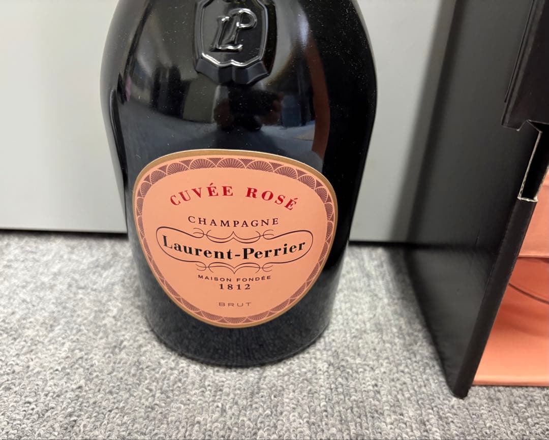 サントリー ローラン ペリエ ロゼ シャンパン 専用グラス付き 未開栓