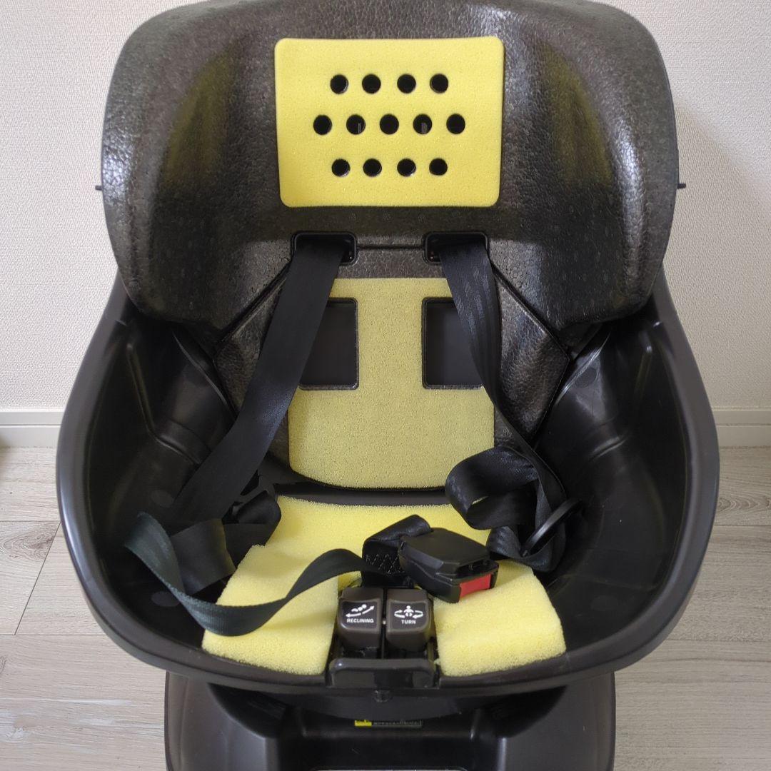 combi　コンビ　クルムーヴスマートLight ISOFIX　エッグショック