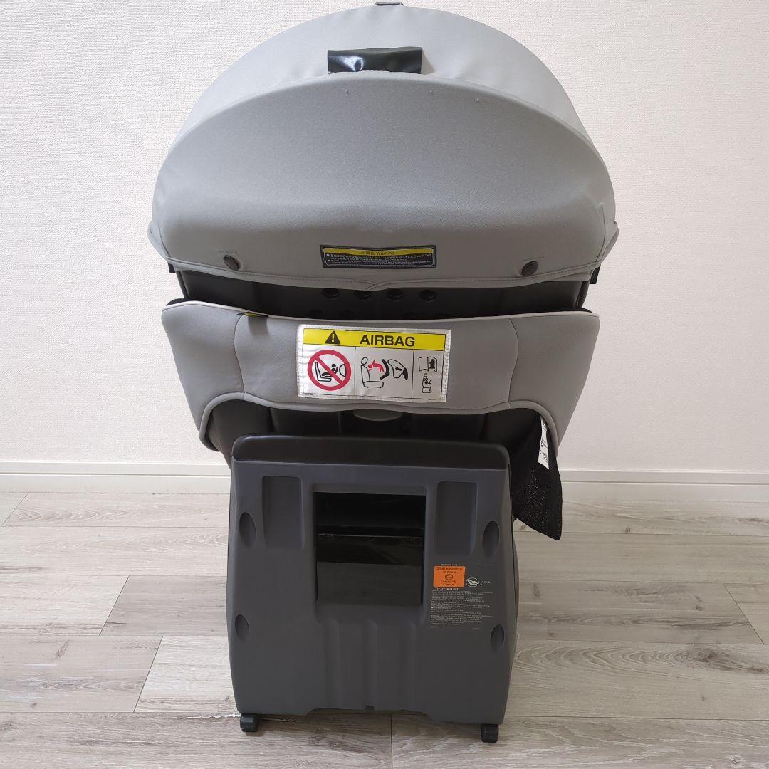 combi　コンビ　クルムーヴスマートLight ISOFIX　エッグショック