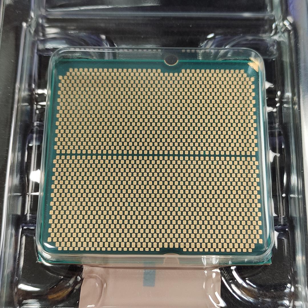 【新品未使用】AMD Ryzen 7 7800X3D 動作保証