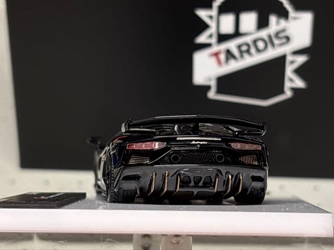 Tardis 1/64 ランボルギーニ アヴェンタドールsvj 63 ブラック