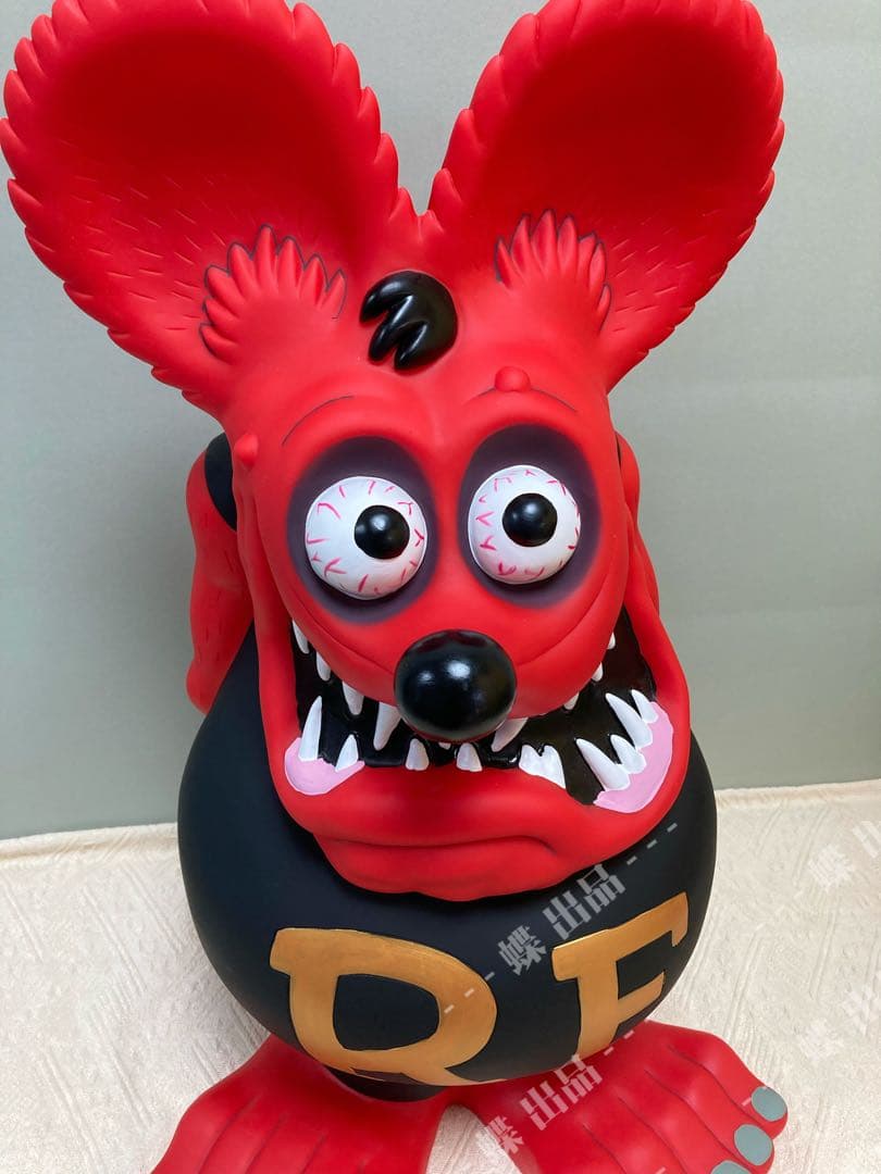 新品未使用 Rat Fink フィギュア ラットフィンク 赤色 巨大貯金箱