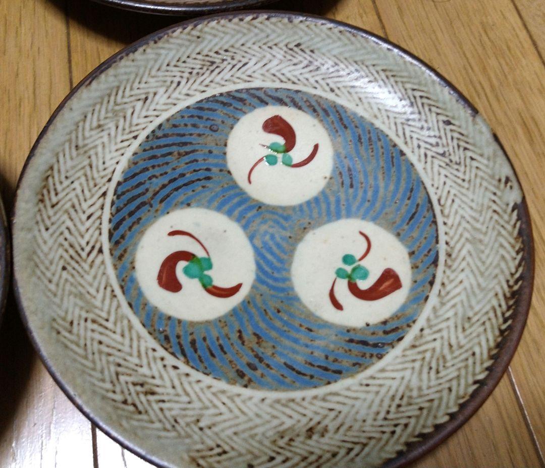 テフテフ島岡達三　組皿