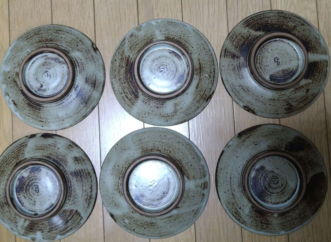 テフテフ島岡達三　組皿