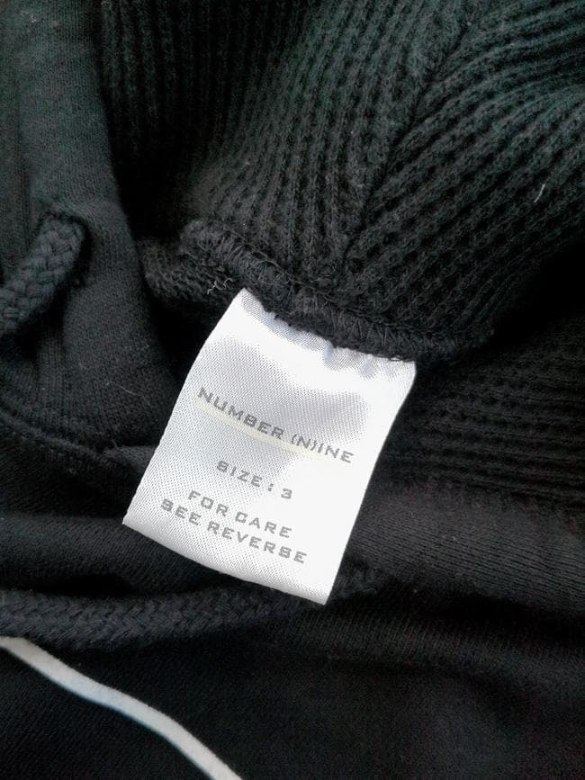 ナンバーナイン ダメージ加工 エンブレム プリント スウェット パーカー 3 黒