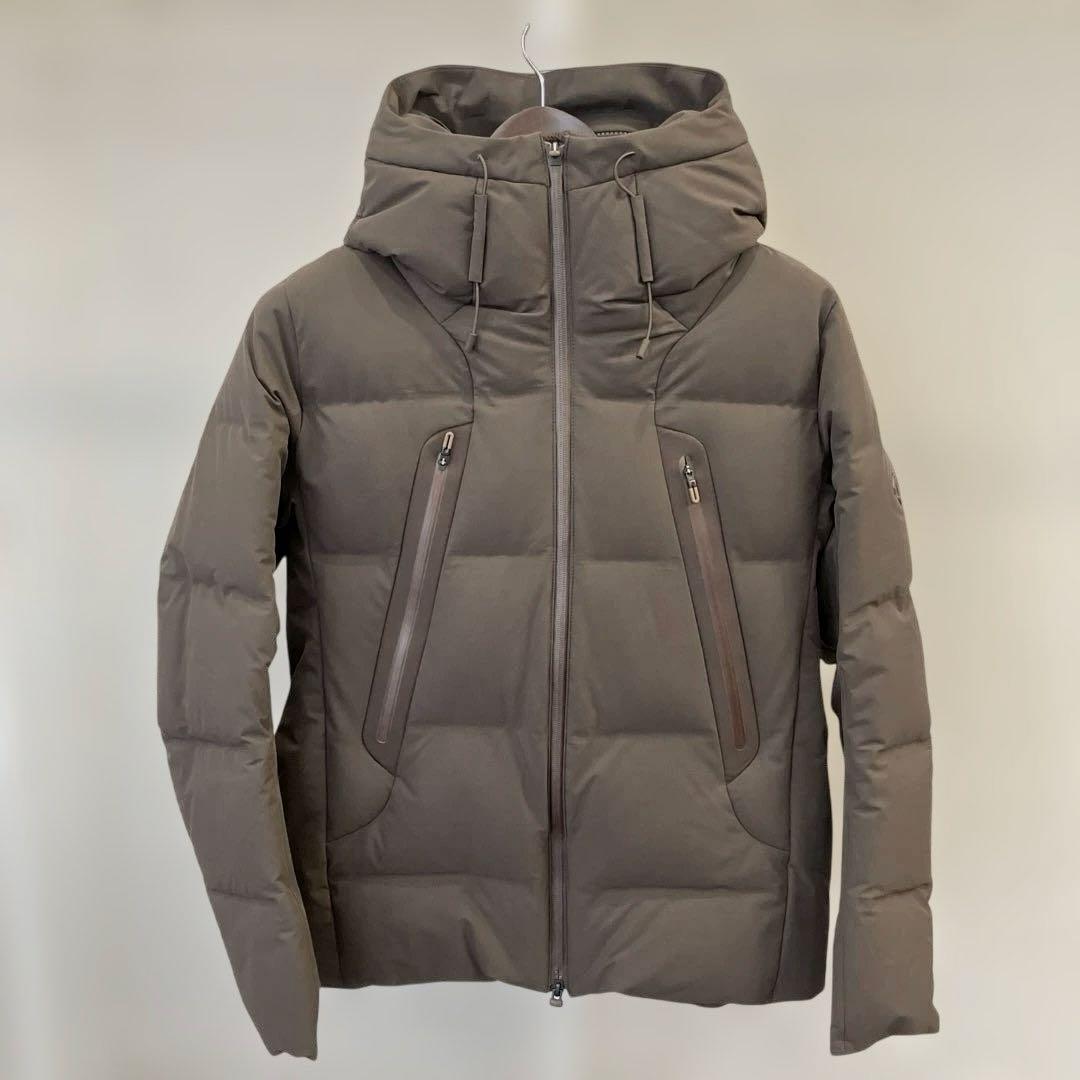 DESCENTE 水沢ダウン マウンテニア ブラウン ダウンジャケット M