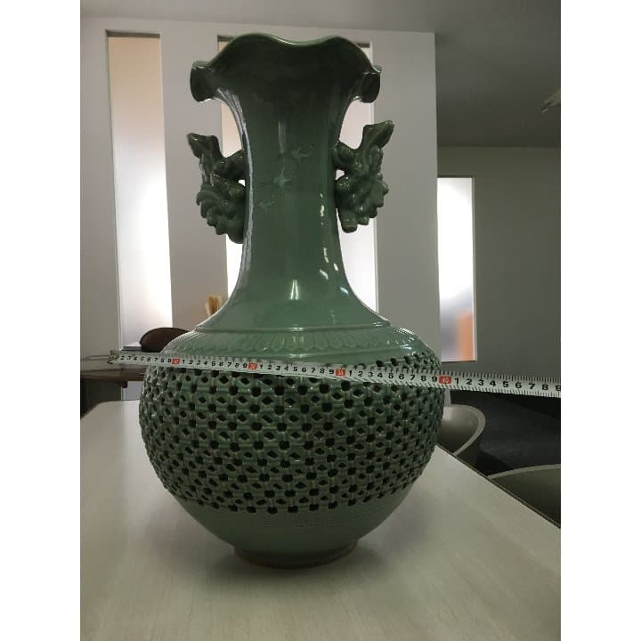 玄関や和室に彩を・・・大きな壺