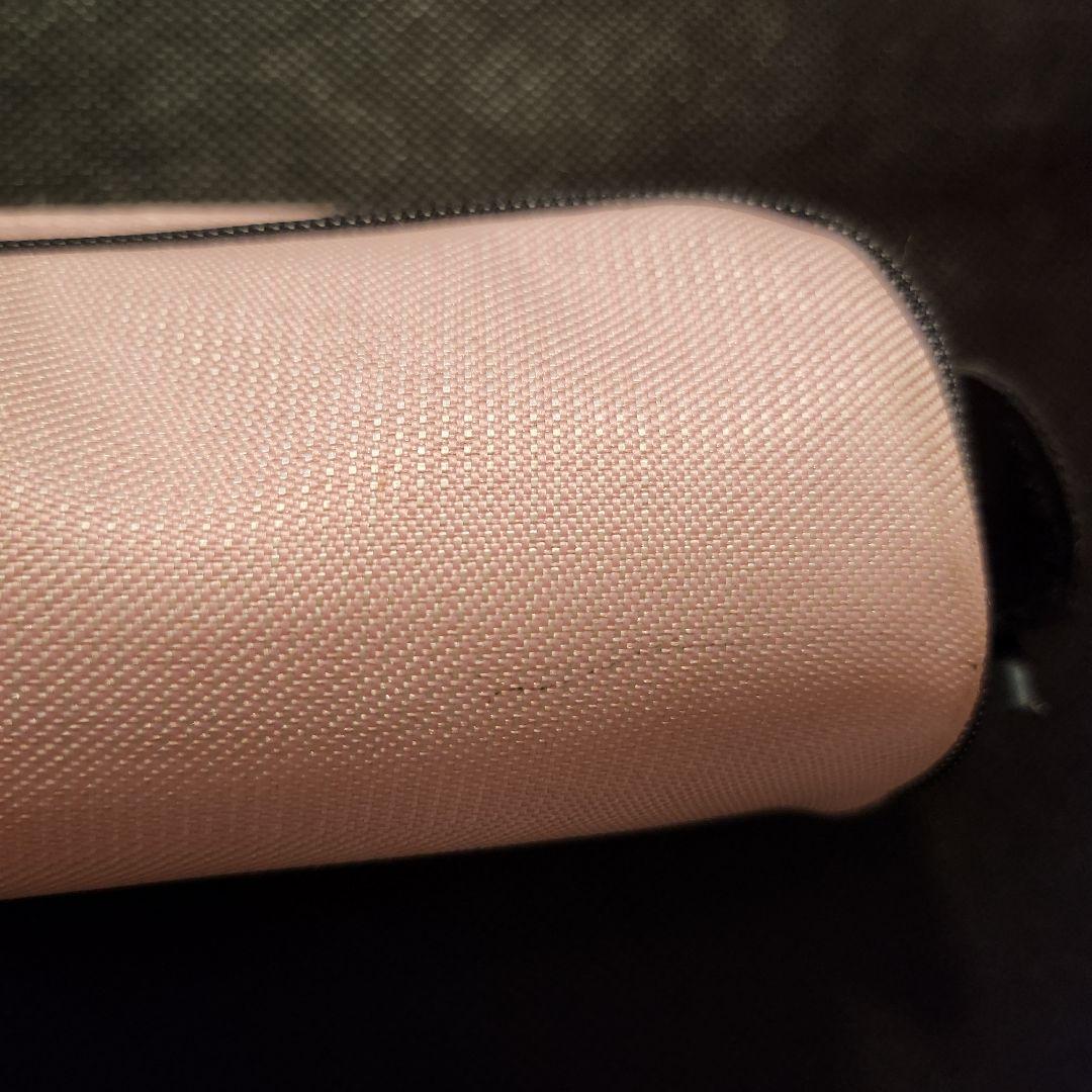 2005年製 海外限定 ハローキティ モモベリー ペンケース