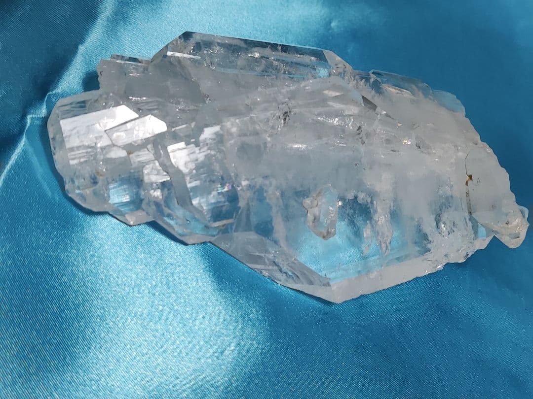 パワーストーン　天然石　ファーデン水晶　原石　203g　No.210