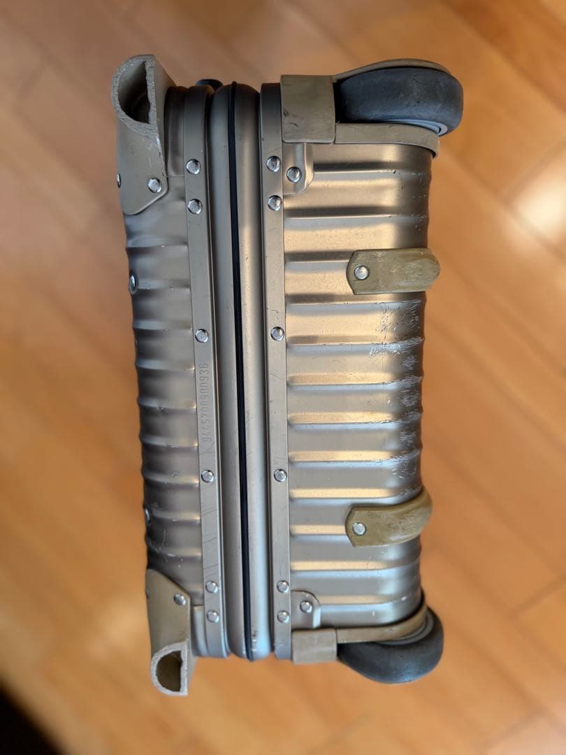 RIMOWA トパーズ　チタニウム　32L