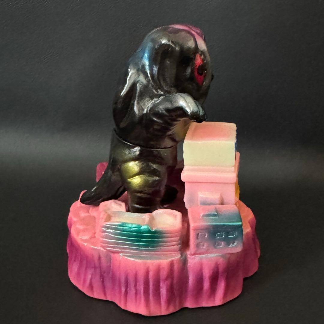 キャラクティックス 夜遊びヘドラソフビ