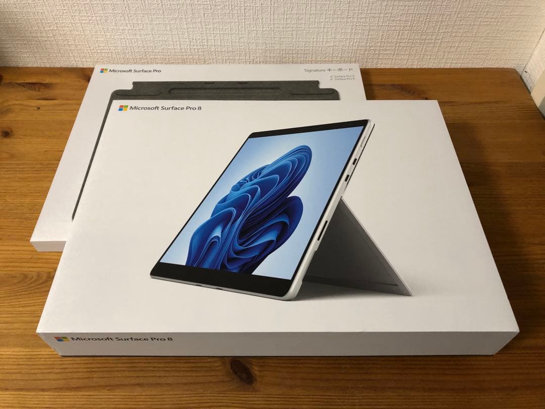 Surface Pro8本体＋キーボードセットほぼ新品