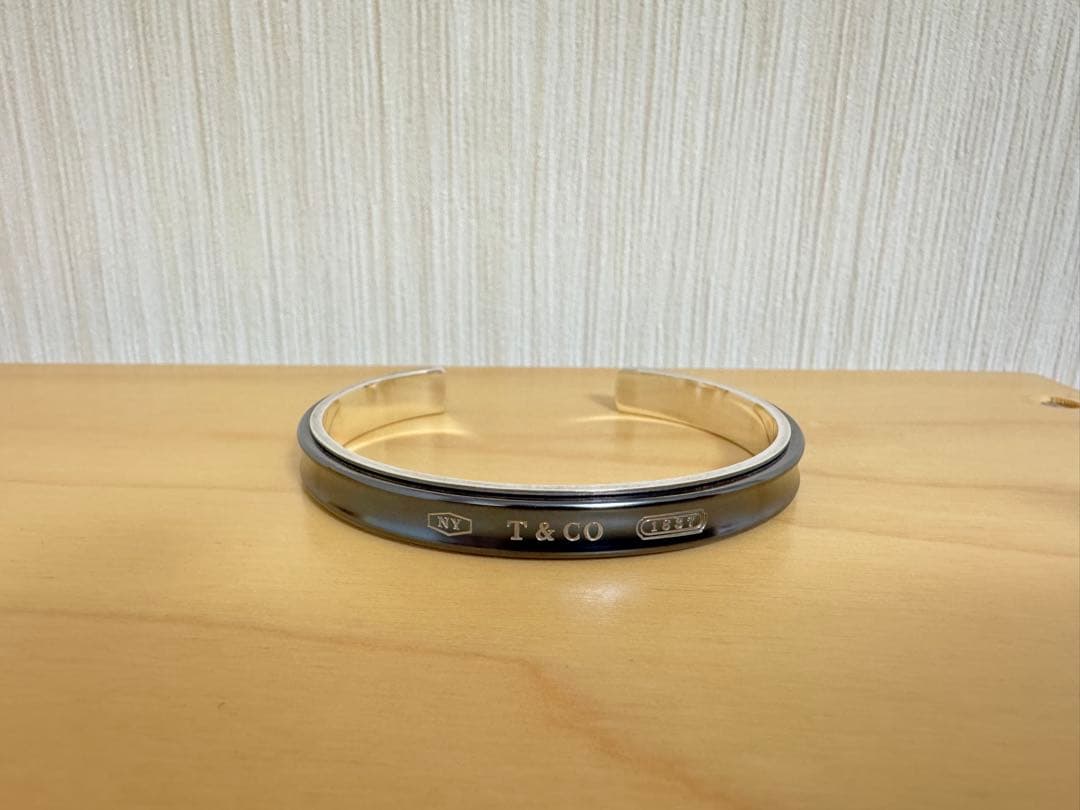 Tiffany ＆ Co. オープンバングル ブラック