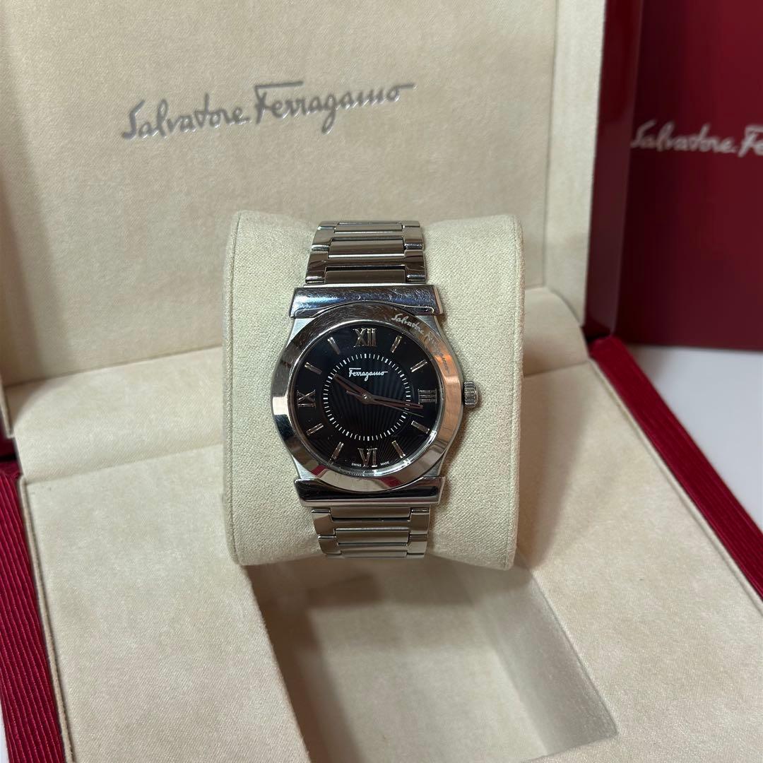 Salvatore Ferragamo F10サルヴァトーレ フェラガモ 腕時計