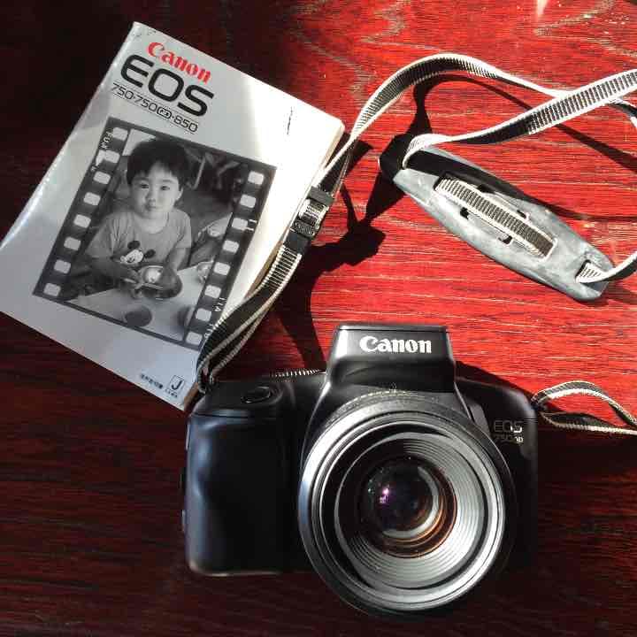 フィルムカメラ Canon 750QD