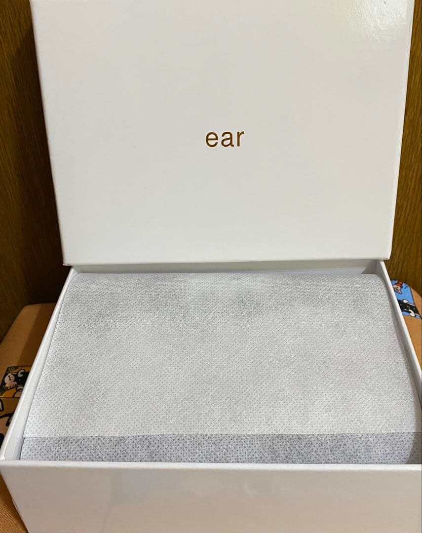 未使用　ear PAPILLONNER イアパピヨネ がま口折り財布