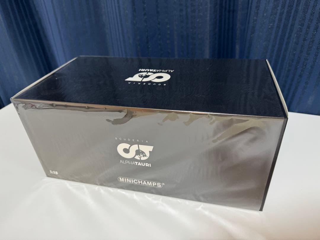 ミニチャンプス AT04 1/18 角田裕毅選手モデル