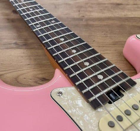 新品未開封！Mooer GTRS S800 ピンク エフェクト内臓　エレキギター