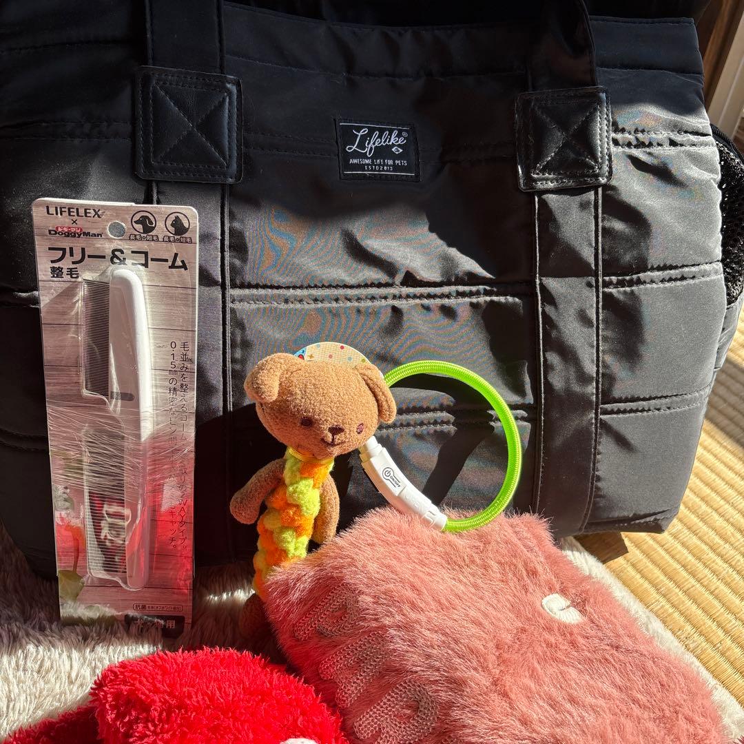 ペット服いぬsssからssおまとめ20点（カバン、リード、光首輪、オモチャ）付