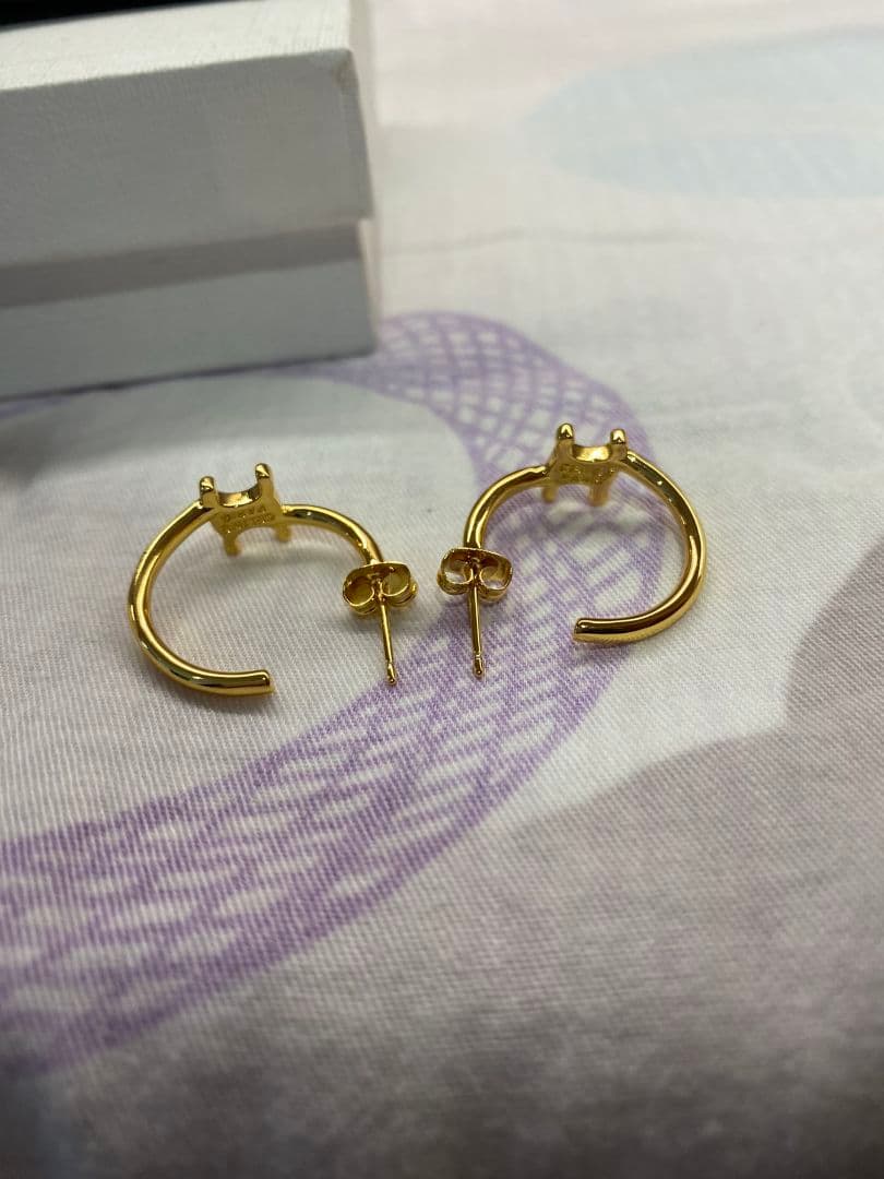 即発☆CELINEセリーヌ ピアス 人気