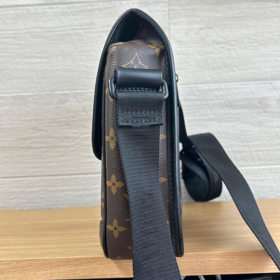 ルイヴィトン　カバン　ショルダーバッグ