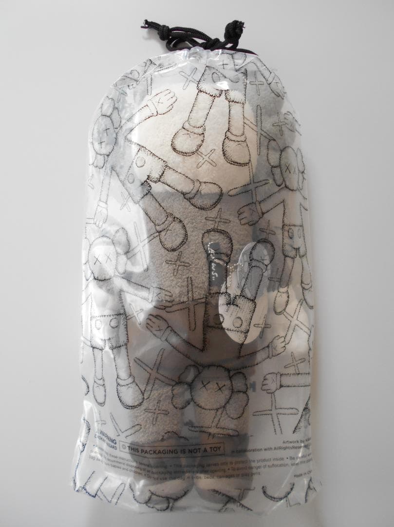 限定 KAWS HOLIDAY HONG KONG 20\" Plush