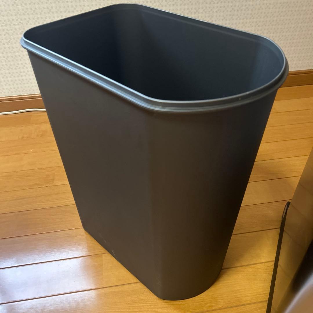 シンプルヒューマン ペットフードストッカー CW1887