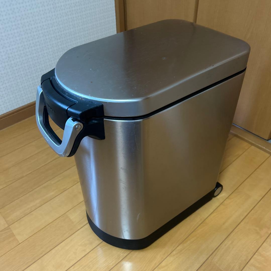 シンプルヒューマン ペットフードストッカー CW1887