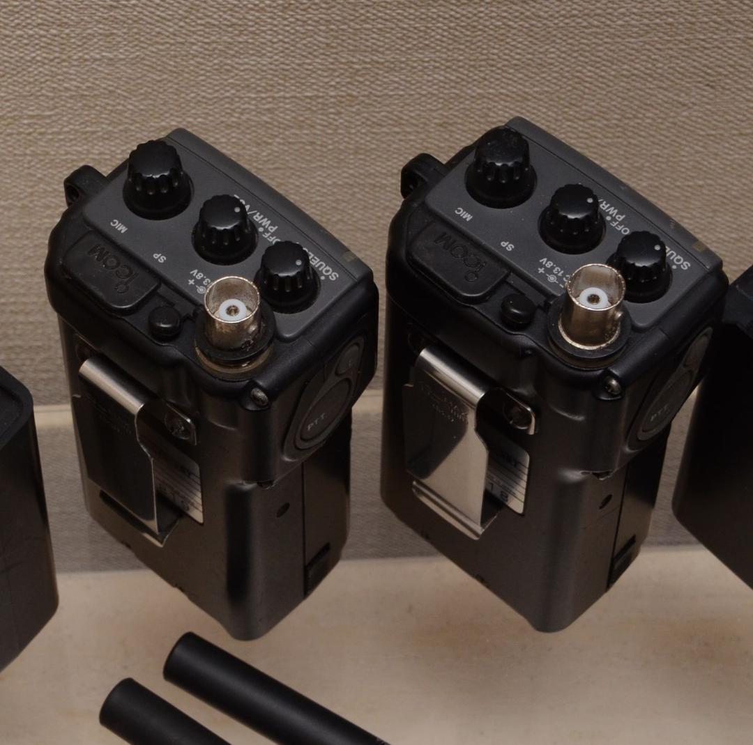 ICOM IC-3STトランシーバー無線機2台セット+充電器+AC電源お得　美品