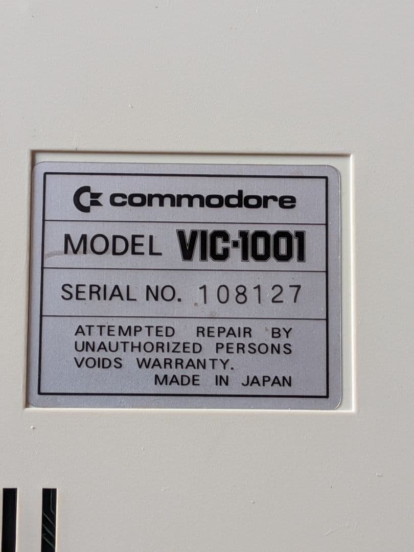 コモドールVIC−1001パソコン