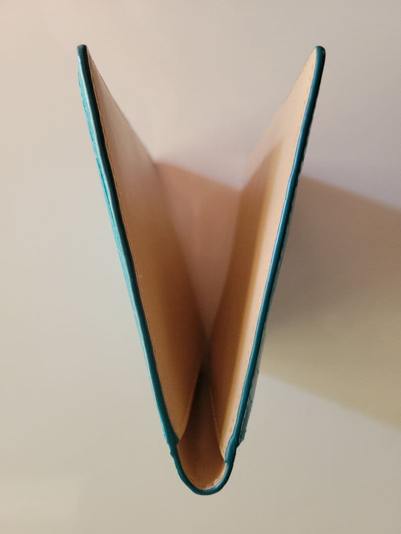 中古品 クロコダイル パスポートケース