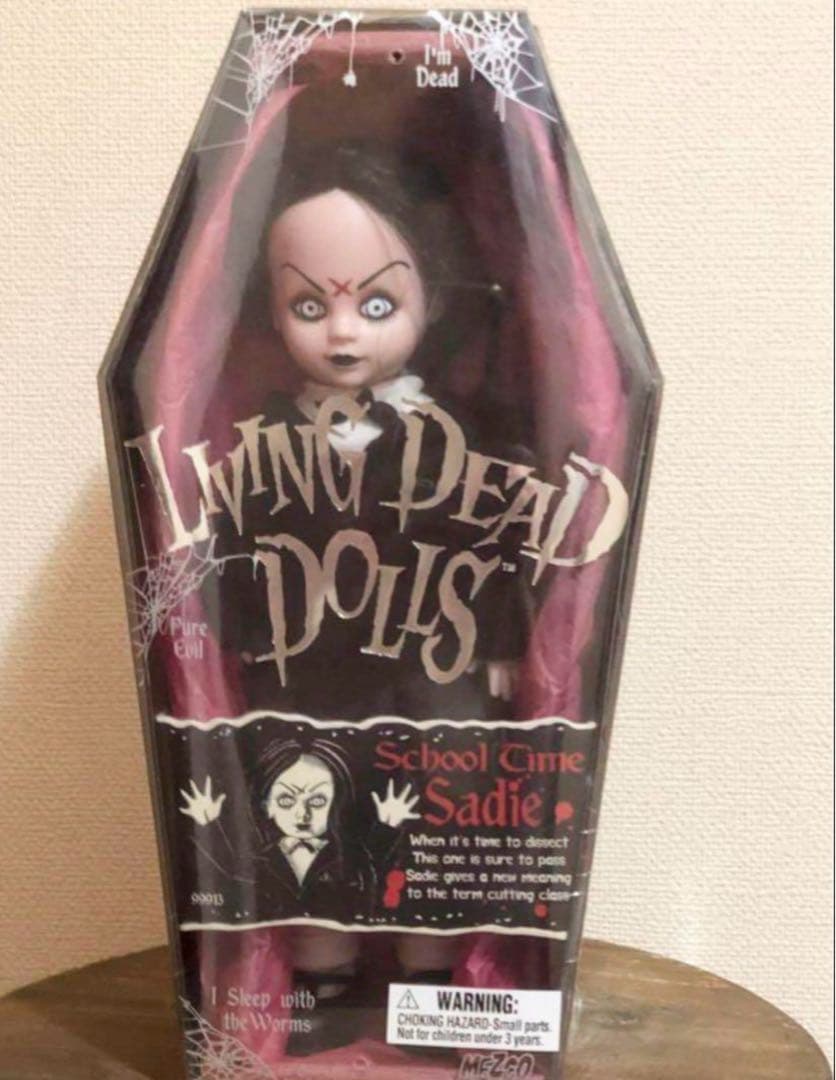 未開封 Living dead dolls School Time Sadie