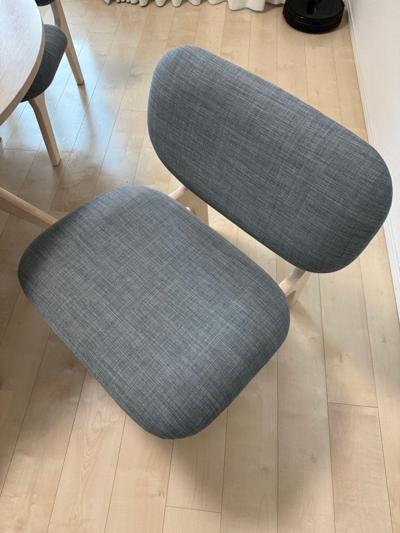 円形ダイニングテーブルと椅子4脚セット