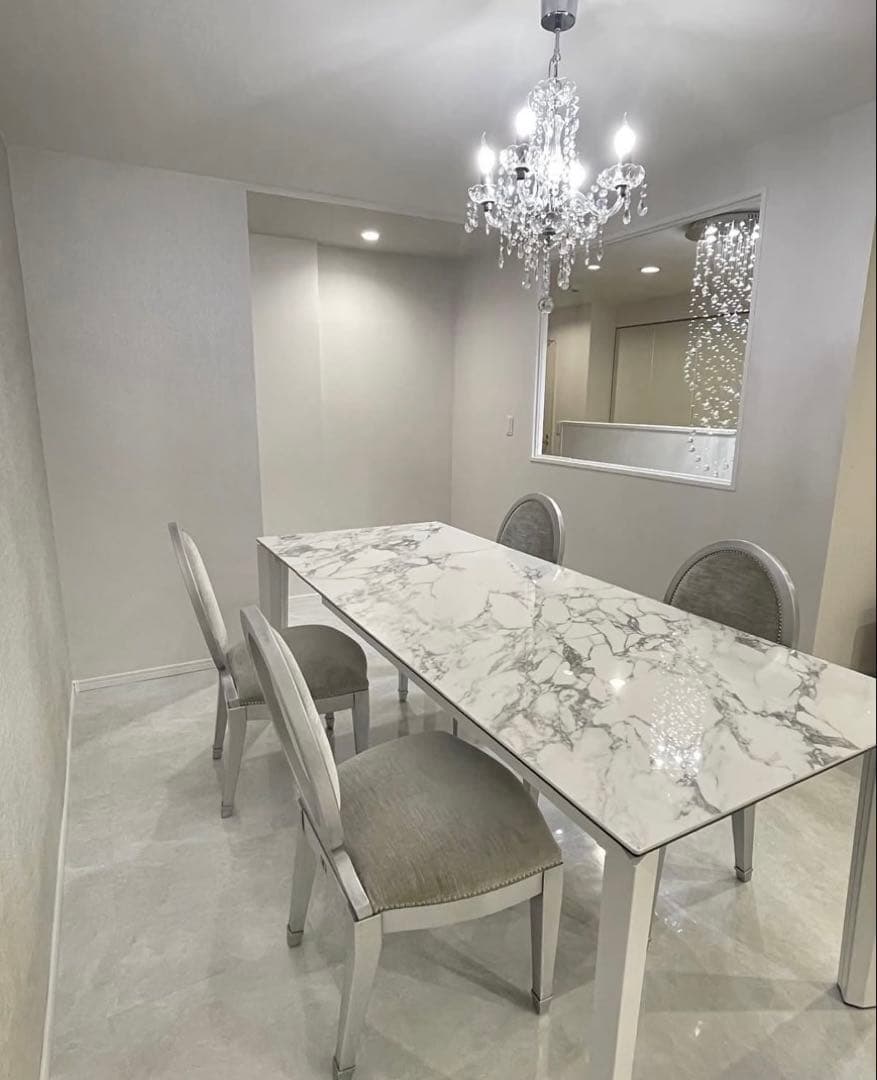 emy　カリガリス　デルタ　伸縮式ダイニングテーブル