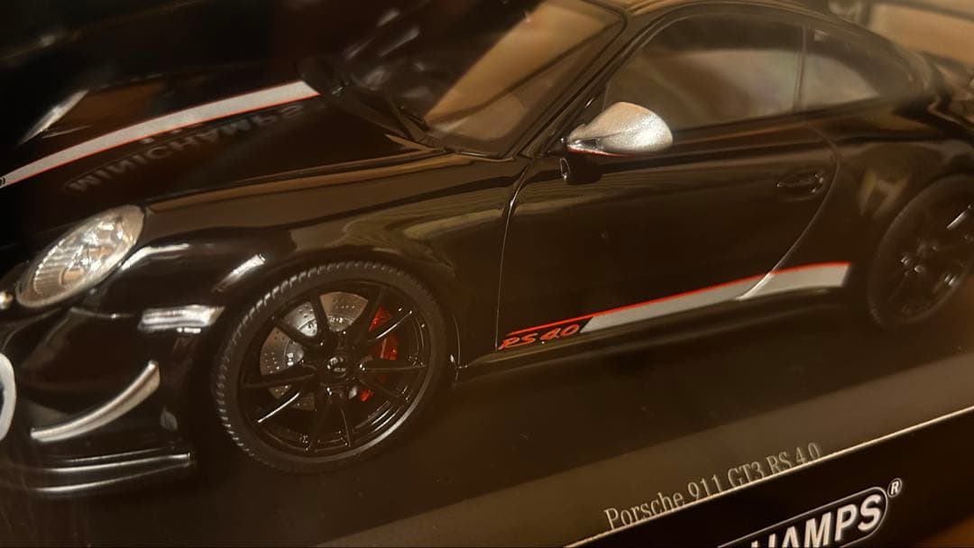 ポルシェ911 GT3 RS4.0 1/18 ミニチャンプス