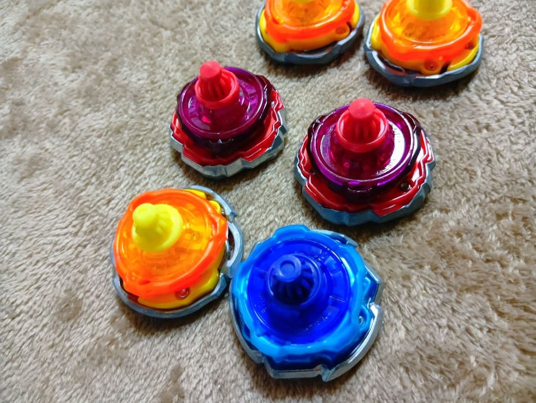 ベイブレードx　ワイバーンゲイル　レオンクロー　ヴァイパーテイル　ベイブレード