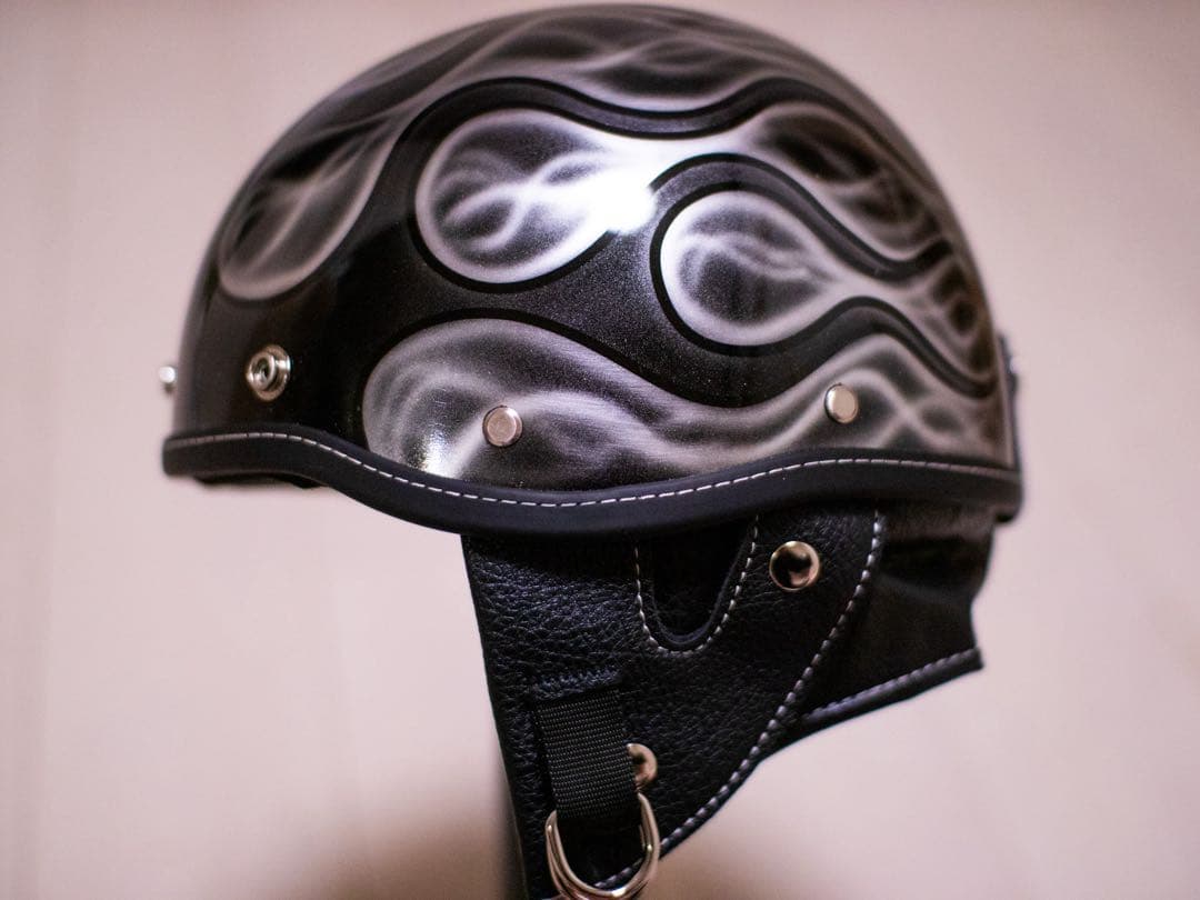 M 新品未使用　ポリヘル　ポリス　ヘルメット 黒シルバーフレア