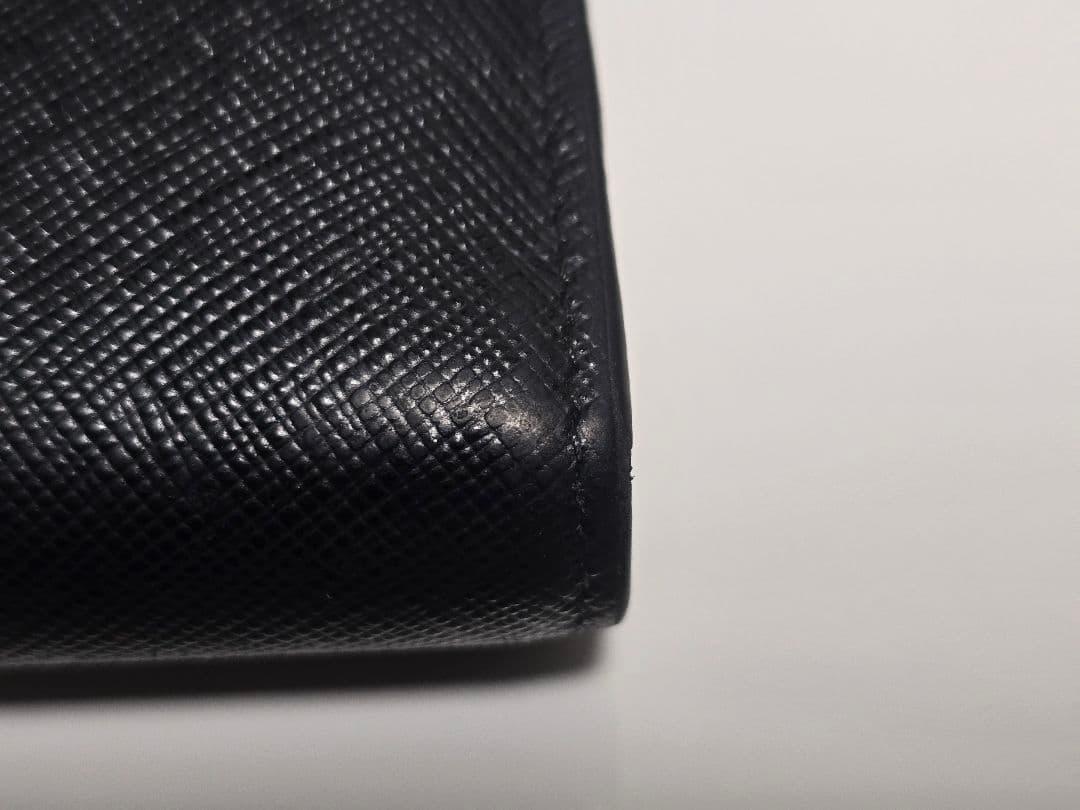 PRADA サフィアーノ コンパクトウォレット