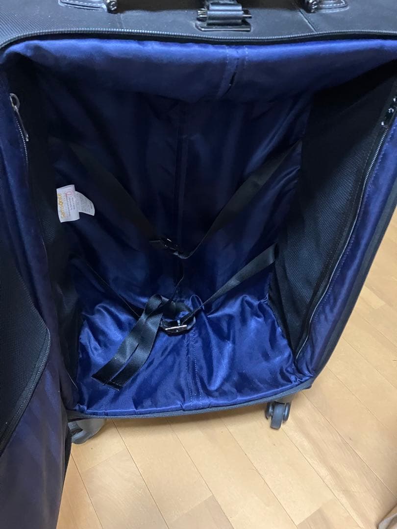 サムソナイト　Samsoniteソフトキャリーブラック旅行カバンスーツケースM