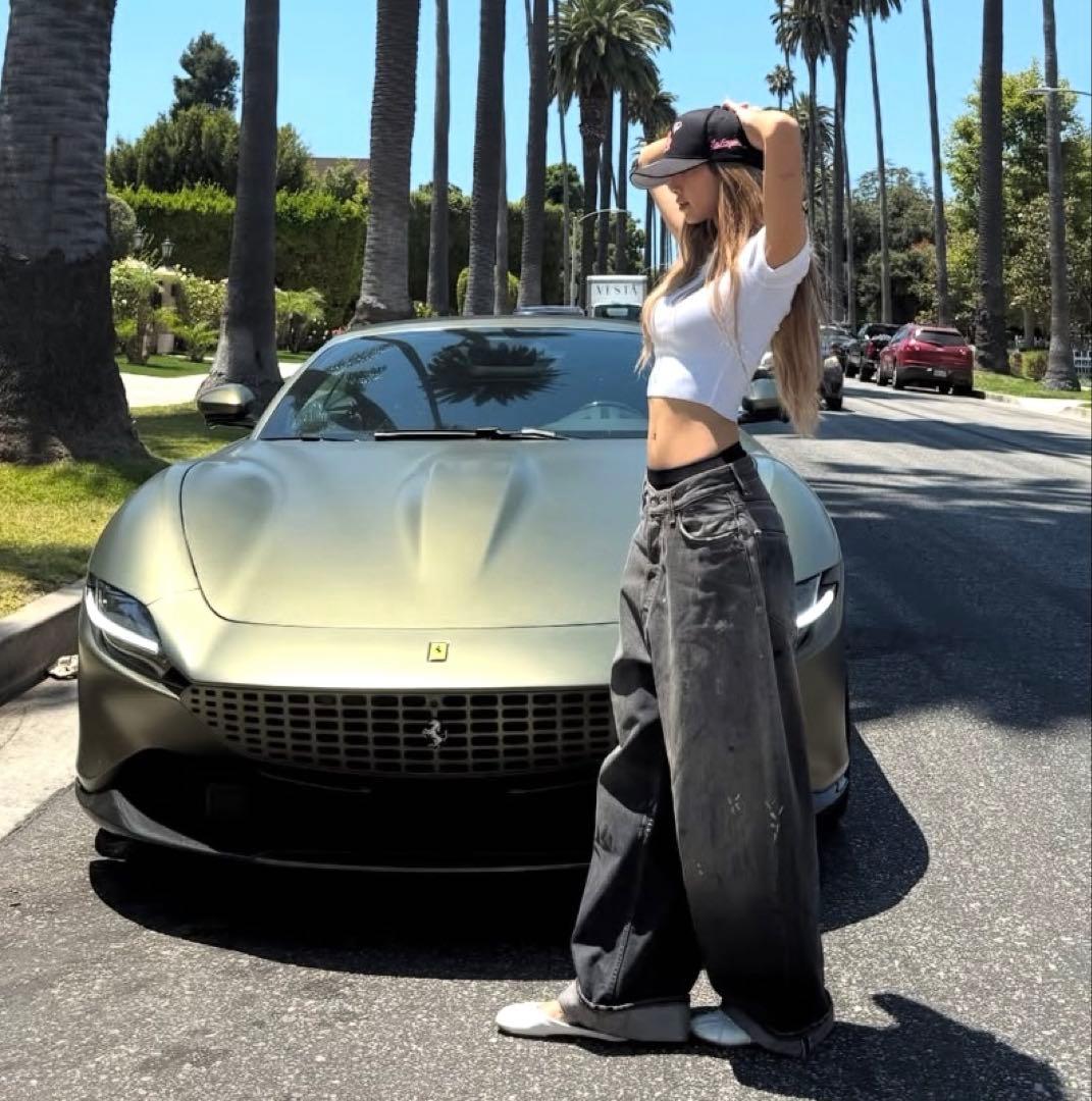 BLACK PINK LISA 着 ロサンゼルス ドジャース コラボ キャップ