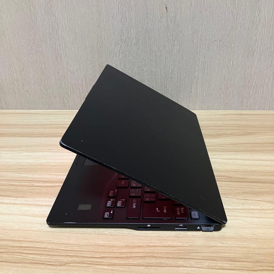 第11世代！LIFEBOOK U9311 2021年製 i5 Windows11