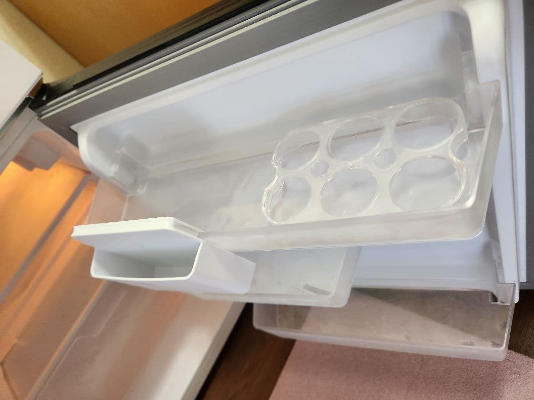 Hisense 冷蔵庫 ホワイト中古美品 ※発送は10月30日か31日