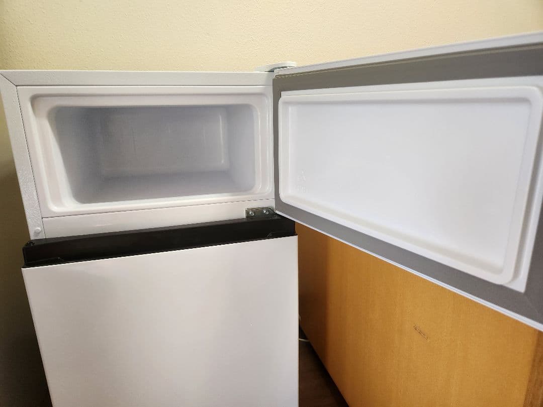 Hisense 冷蔵庫 ホワイト中古美品 ※発送は10月30日か31日