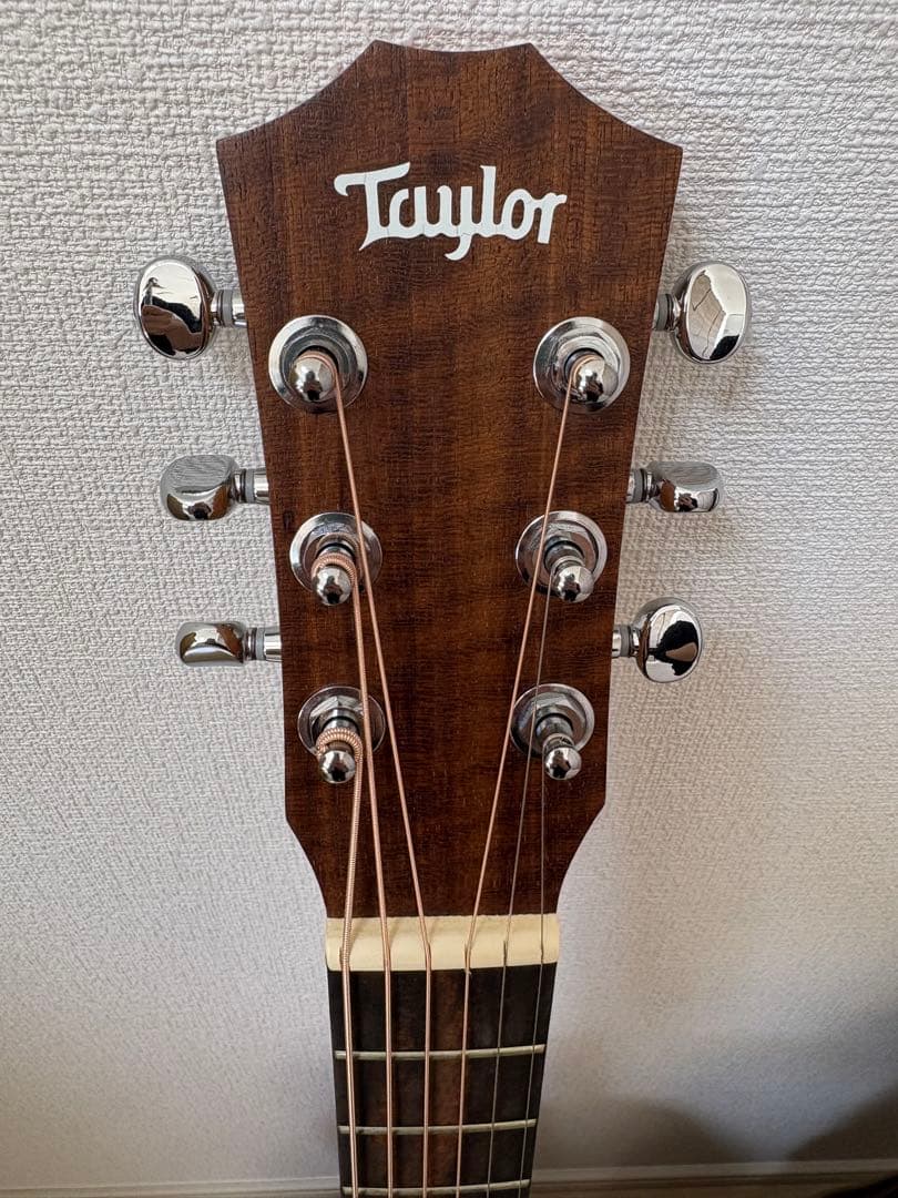 【美品】Baby Taylor ミニアコースティックギター カポ・ピック付き