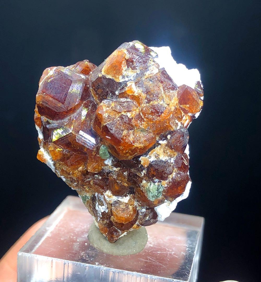 レッドヘソナイトガーネットクラスター Red Hessonite Garnet