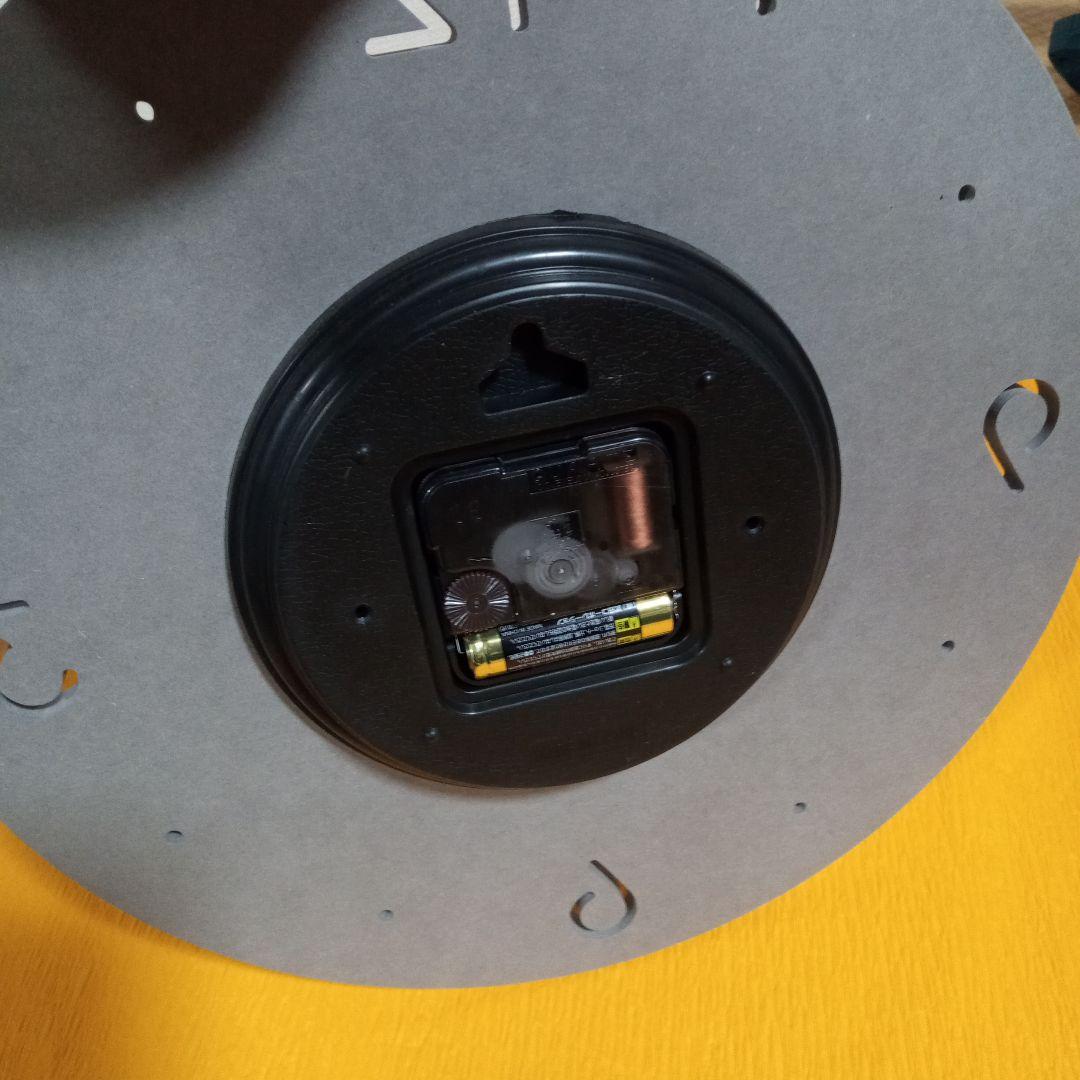 おしゃれ　掛時計　時計　直径30センチ　グレー