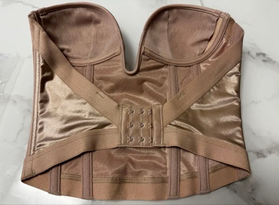 ブライダルインナー　C70 結婚式　ラビーナビスチェ　フォーマル　ブライダル