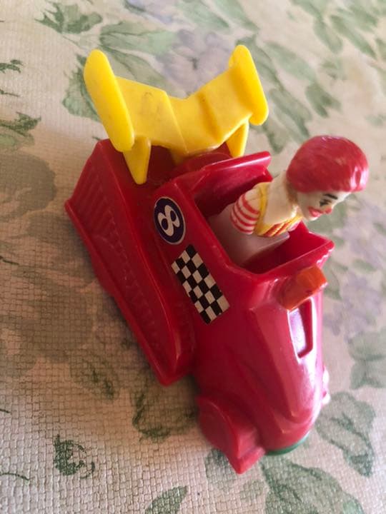 マクドナルドミニカー