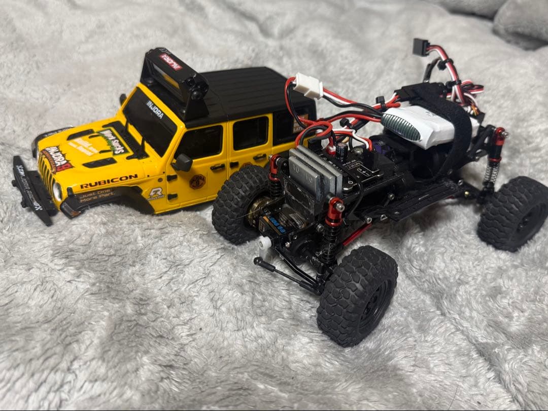 4×4魔改造1/28スケール　RCカー　ジャンク品扱い　ラジコン　4WD