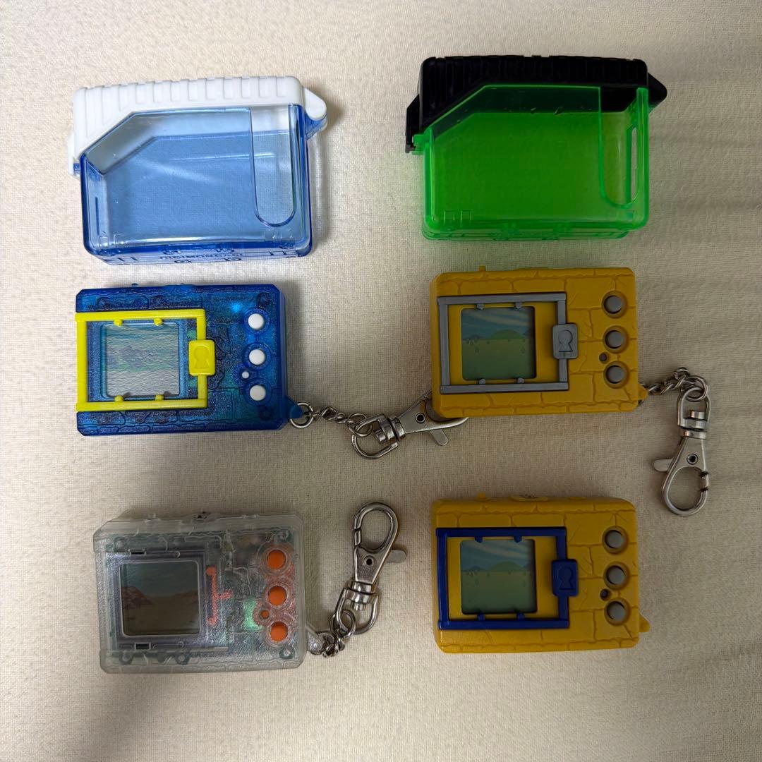 デジタルモンスター デジモン　Ver.1、2、4 ケース付き　セット